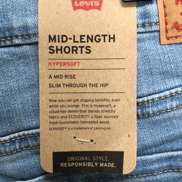 New Levis Women’s Mid-length shorts.  Size 14/W32. - Picture 6 of 16